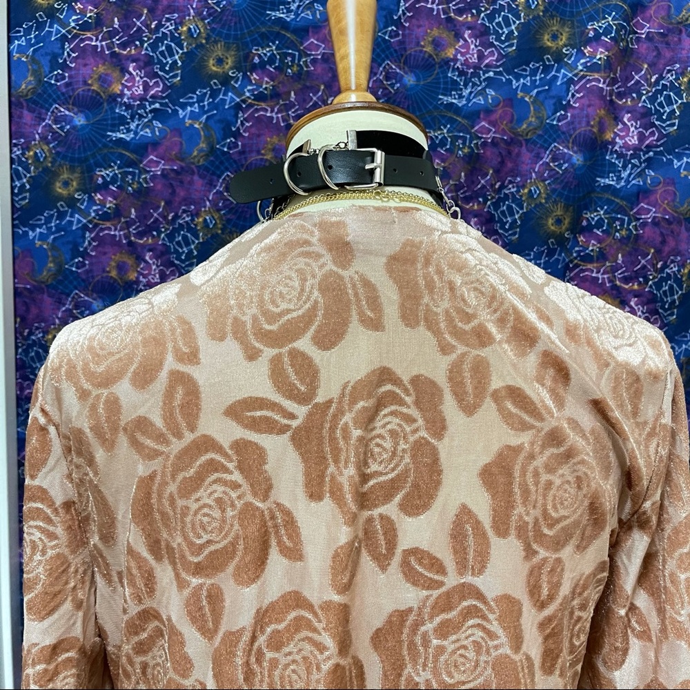 π Lovely Velvet ruffle cardigan - Picture 6 of 11